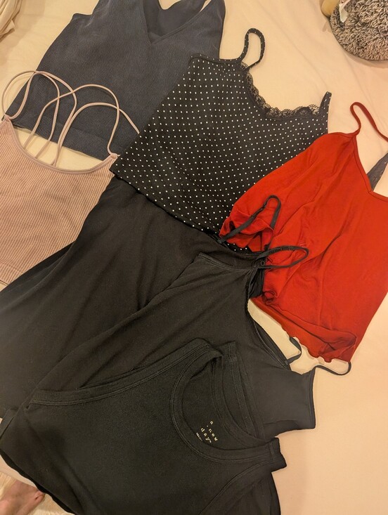 Tops - LOT x7 Women's XS/S Tank Tops